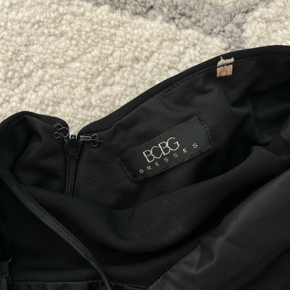 BCBG Backless Formal Dress - Picture 4 of 5